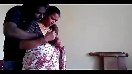 భంగిమలో అందమైన అద్దాలు 69 మీ భాగస్వామి కోసం ఒక లోతైన నోటితో మొడ్ఢ చీకడం చేయండి తేలుగు సేక్స్ వీడియో